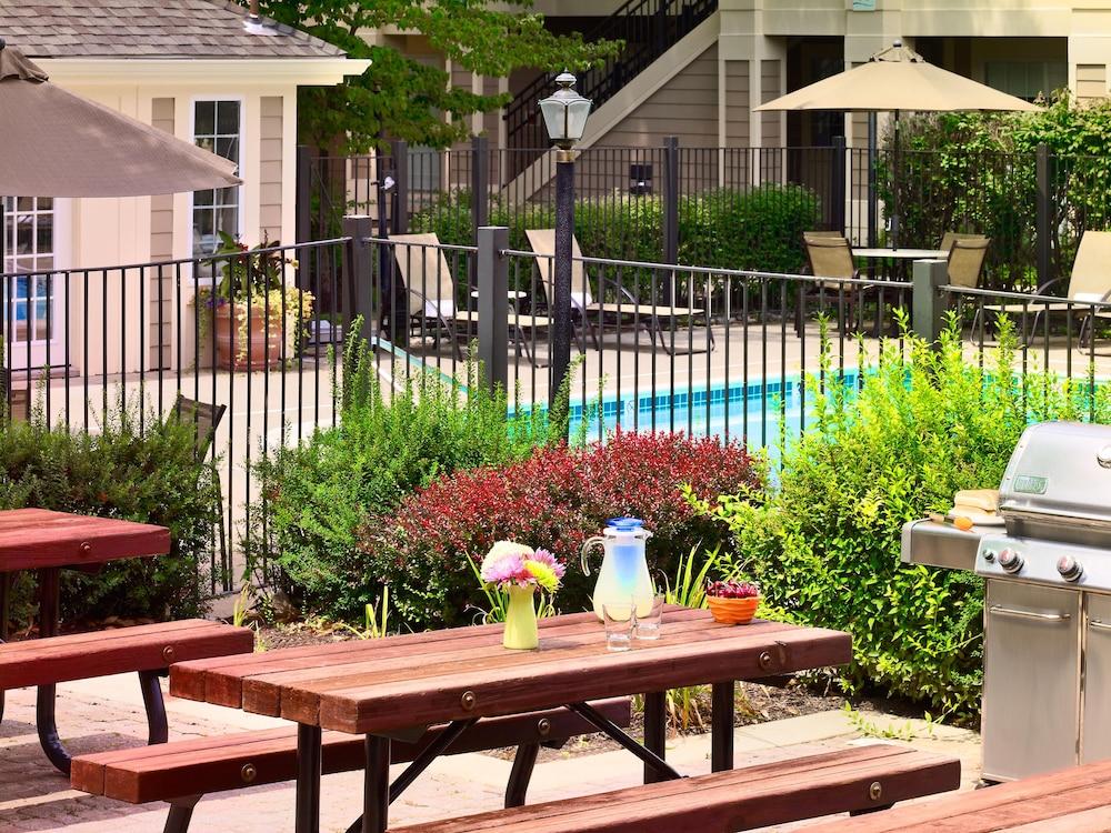 Sonesta Es Suites Cleveland Уестлейк Екстериор снимка