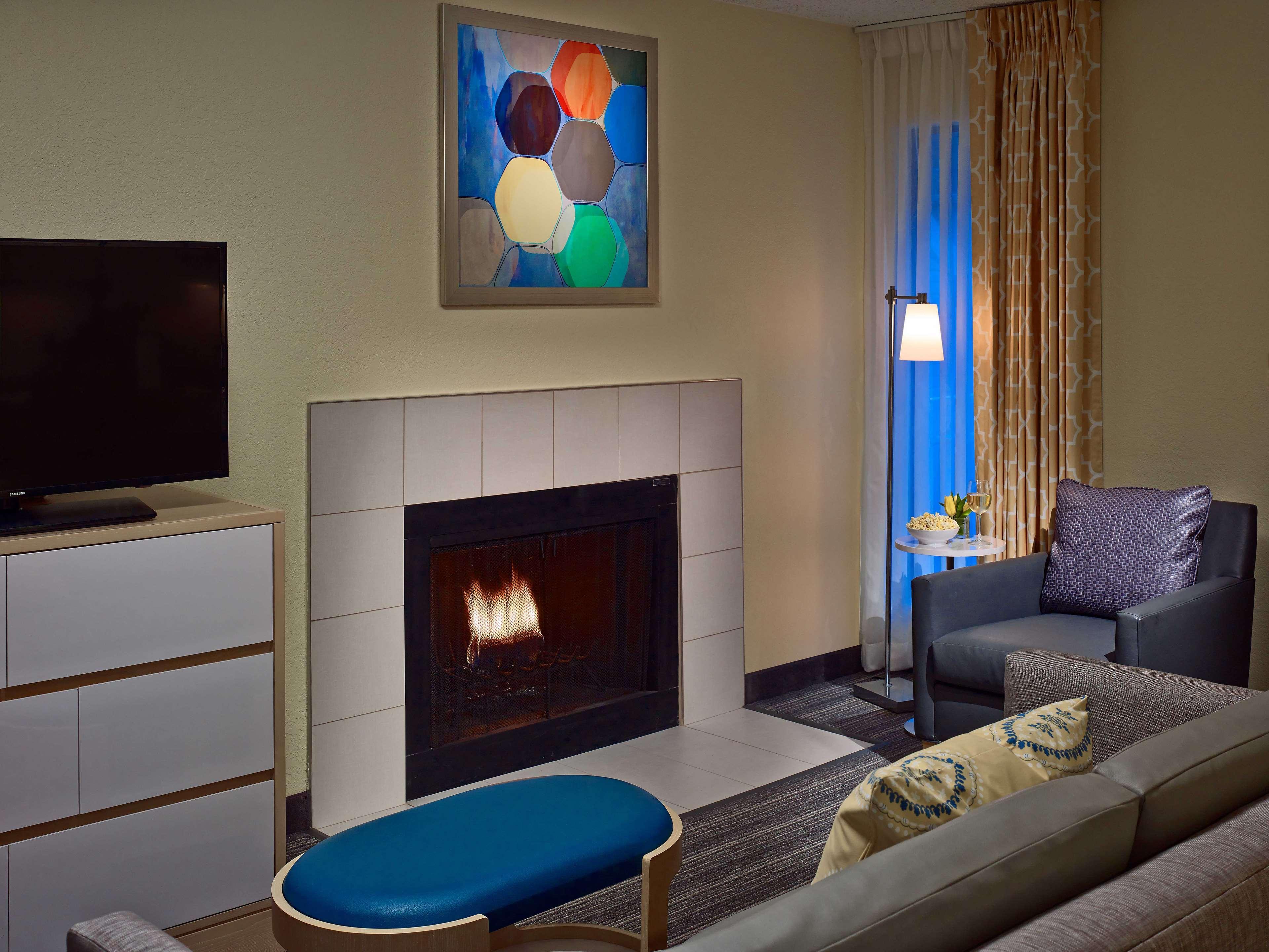 Sonesta Es Suites Cleveland Уестлейк Екстериор снимка