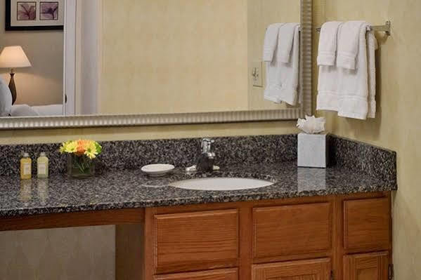 Sonesta Es Suites Cleveland Уестлейк Екстериор снимка